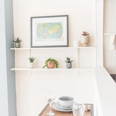 Queen Street Apartment